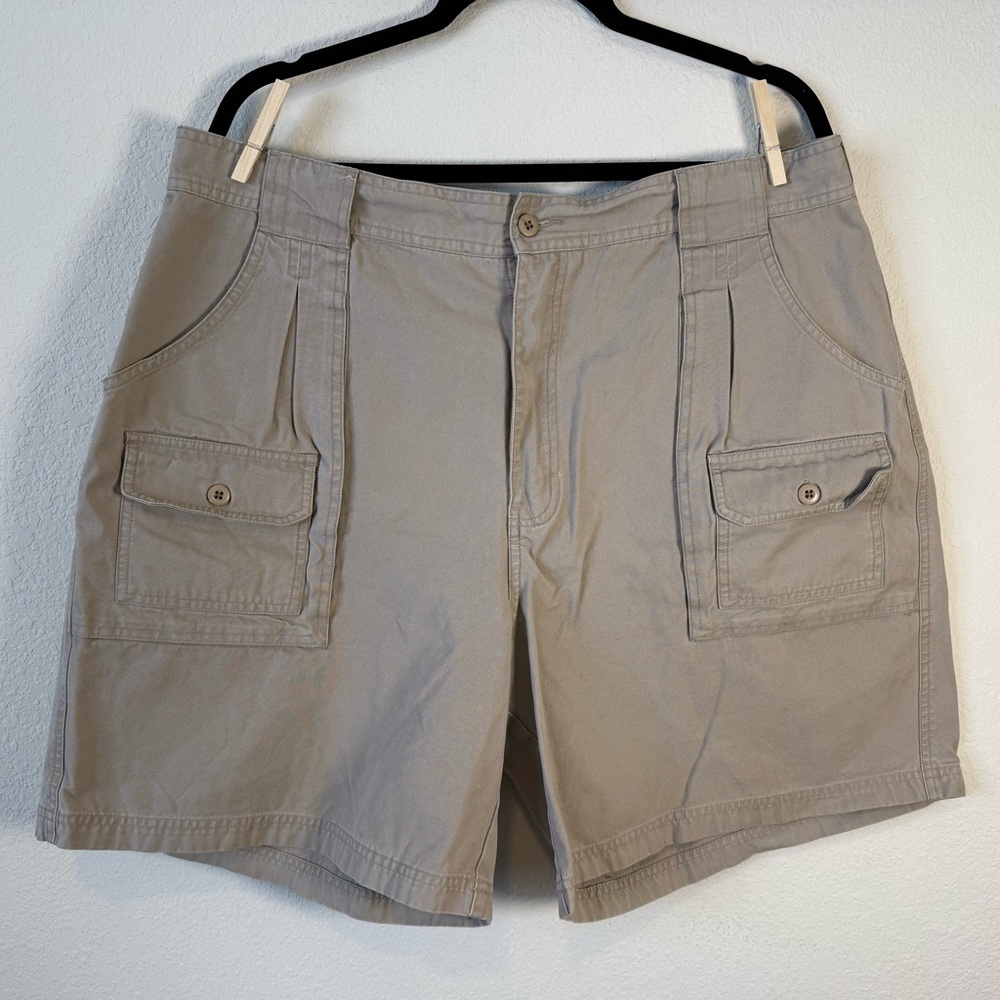 Cabela’s Women’s Tan Hiker Shorts Size 20 7-Pocket Utility Hiking Outdoor